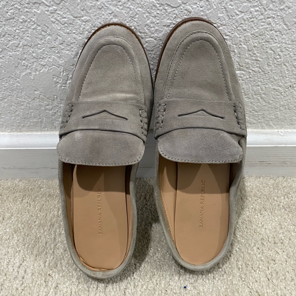 Banana Republic Suede Loafer Mules Size 6